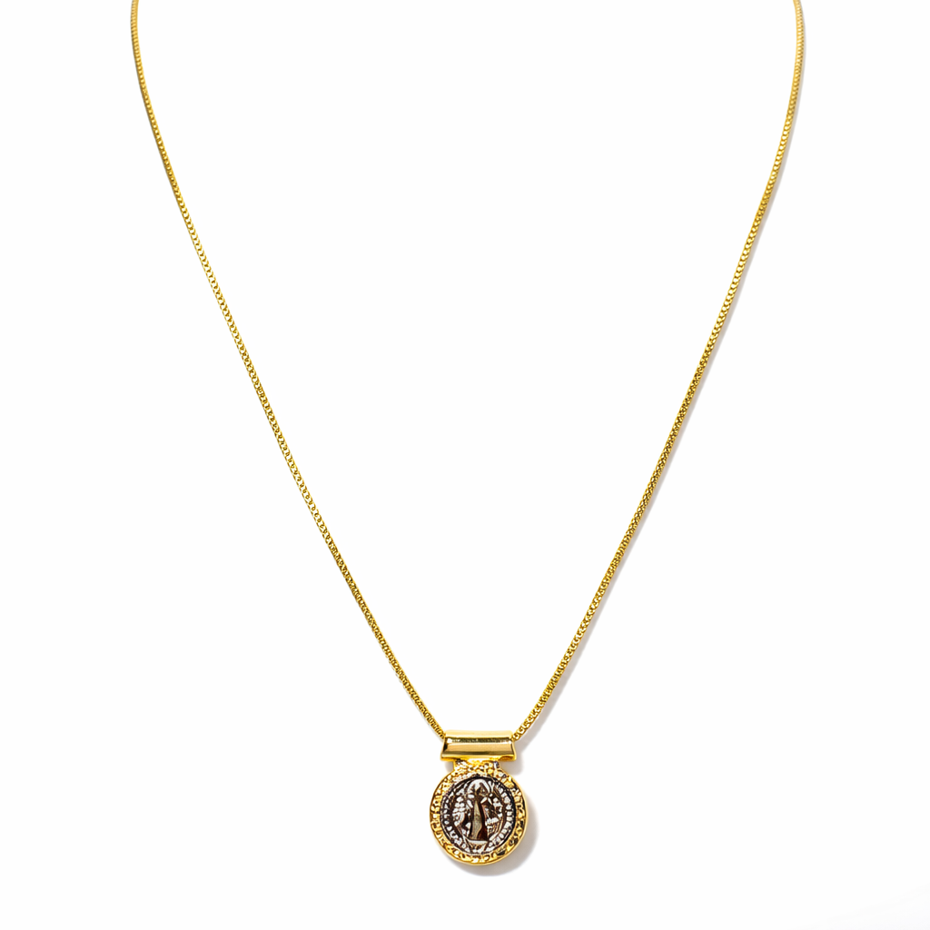 Collar San Benito.