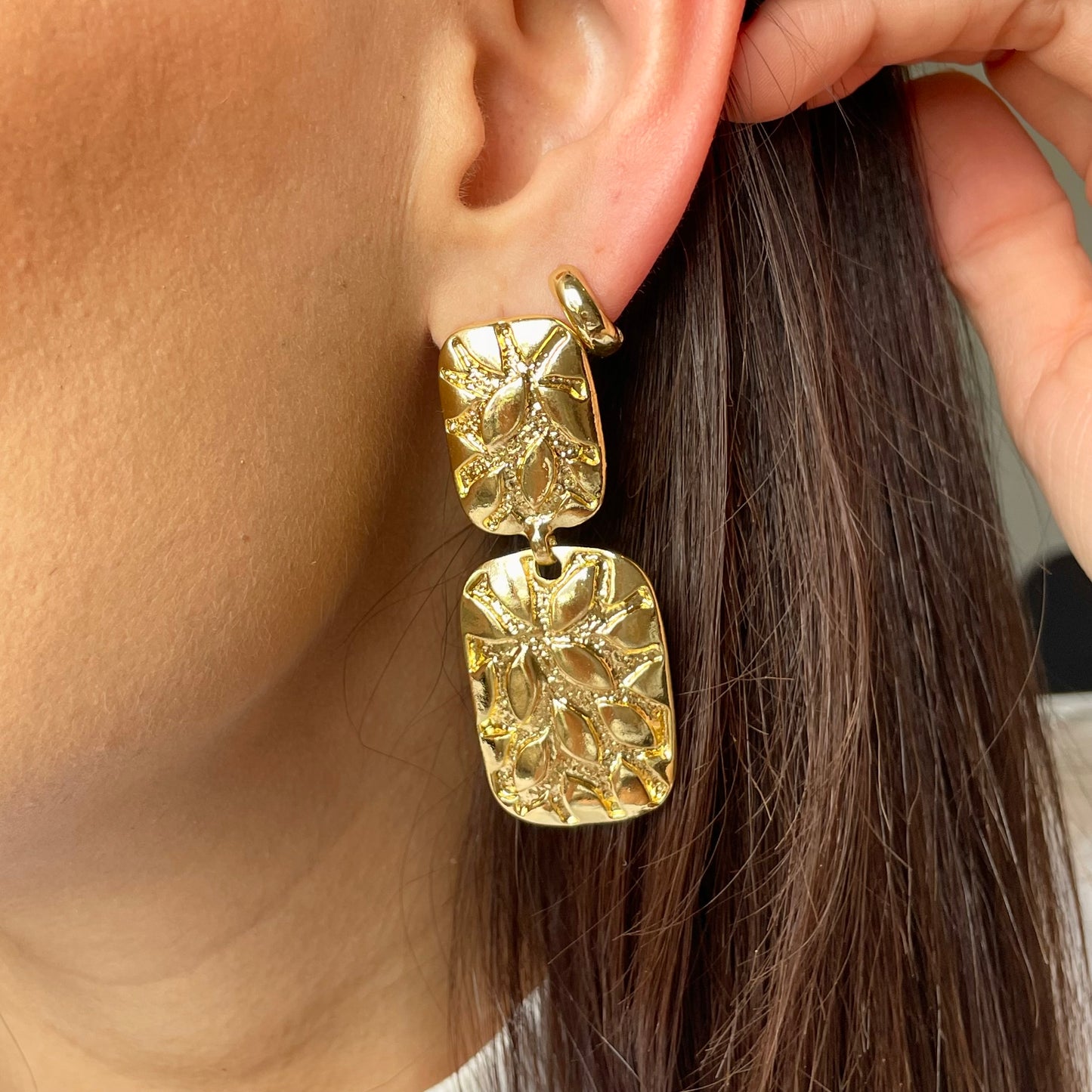 Aretes Elena.