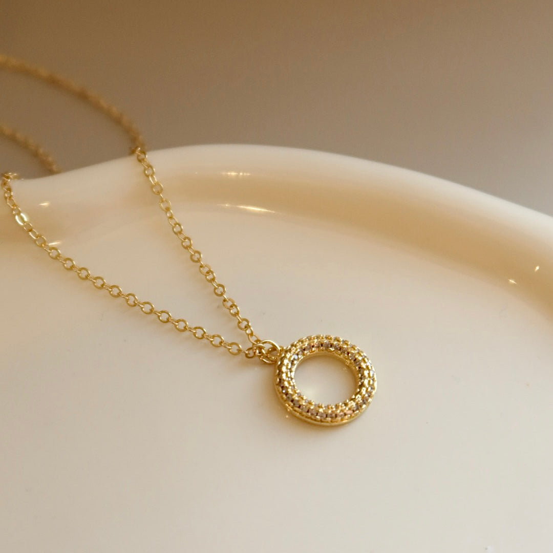 Collar Clau.