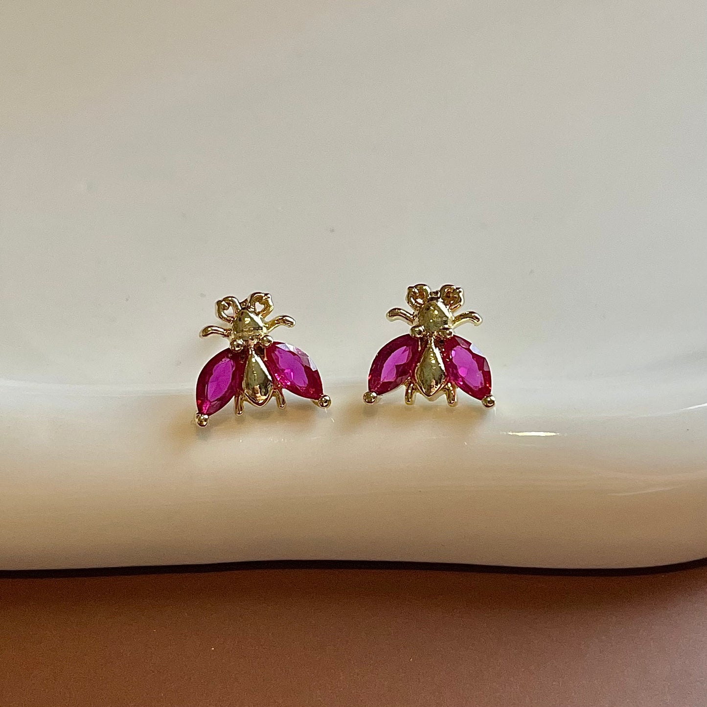 Aretes hormiga Pink.