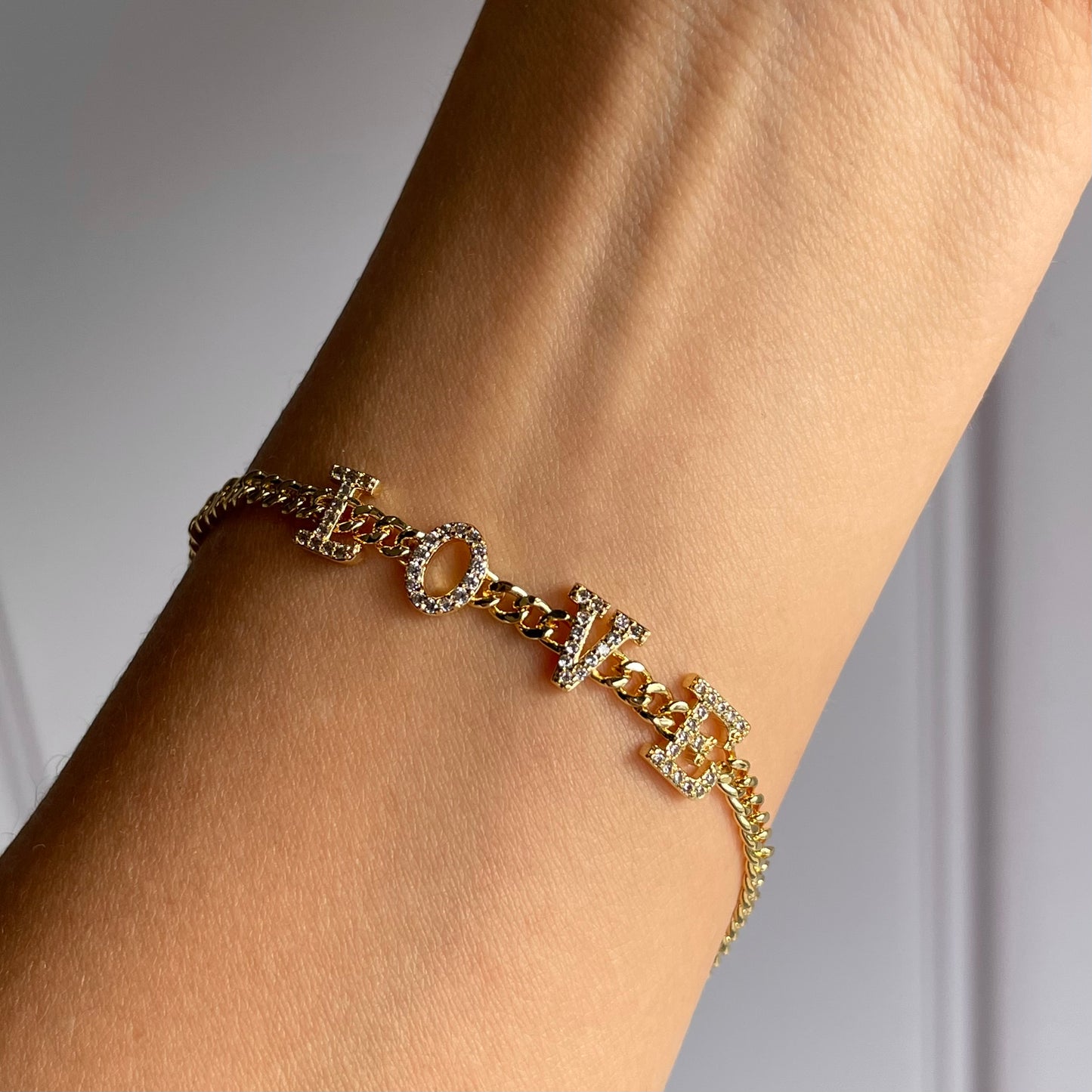 Pulsera Love.