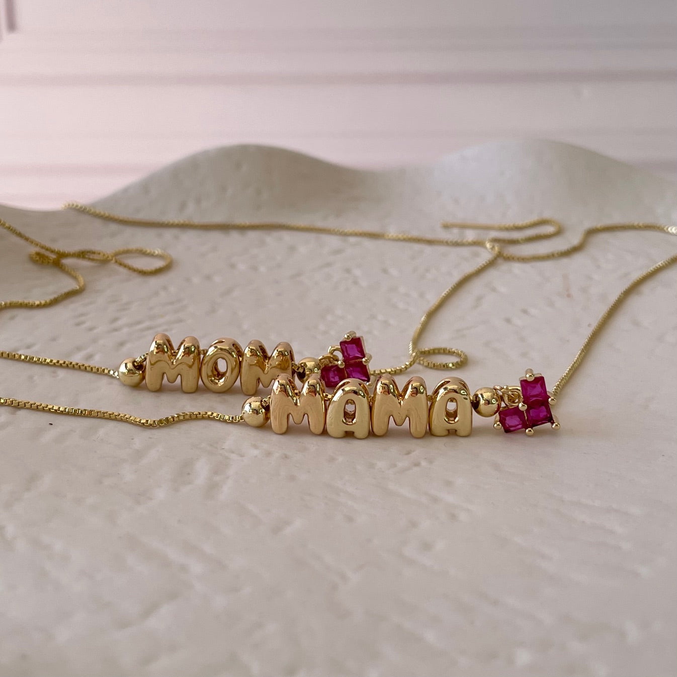 Collar Mom y Mamá