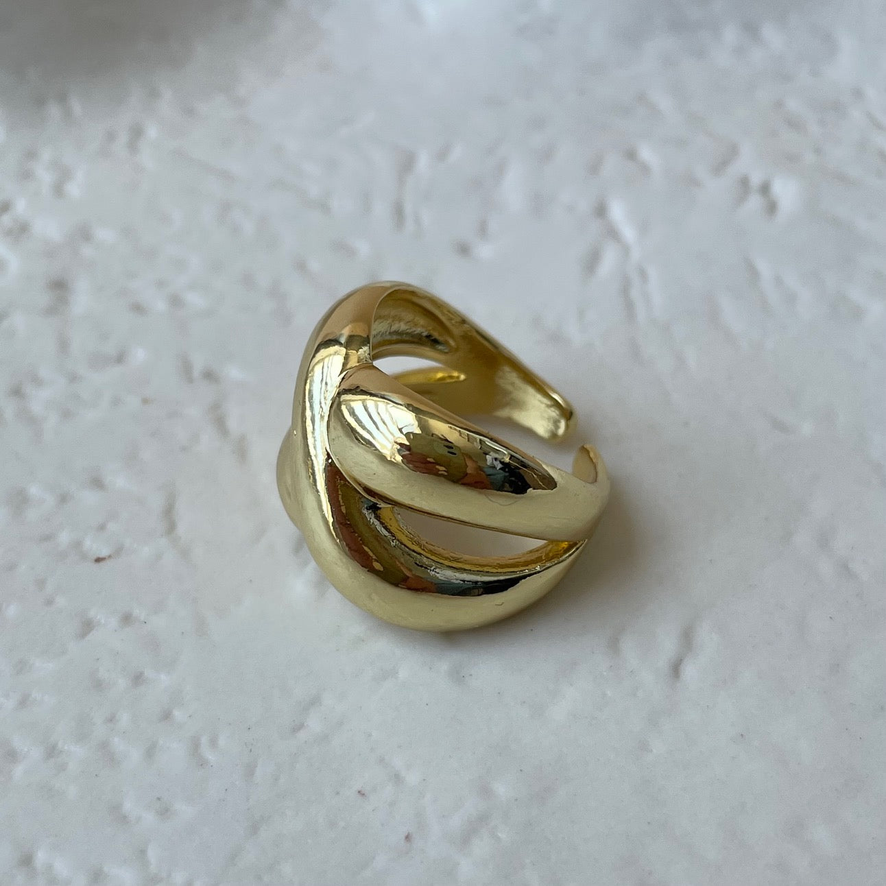 Anillo Cruzado.