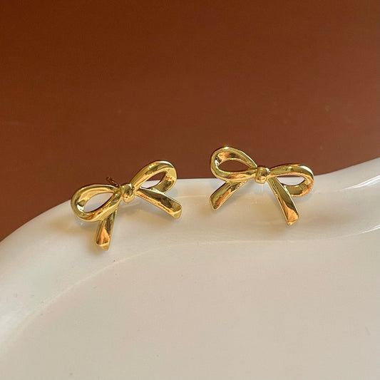 Aretes coquette mini.