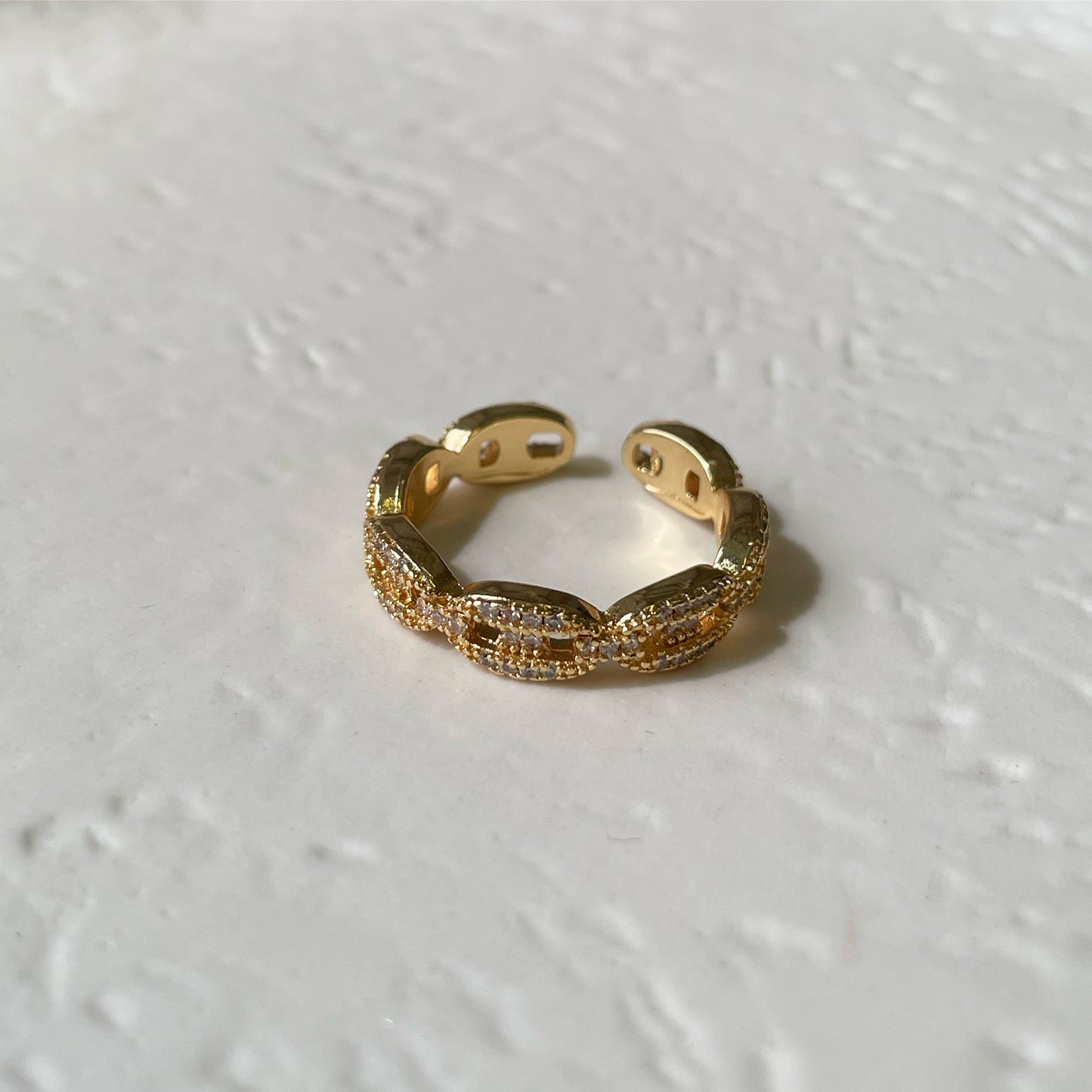 Anillo Capri.