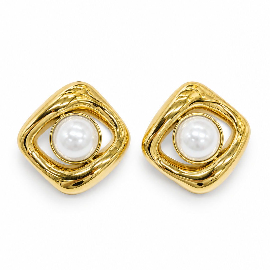 Aretes Claris.