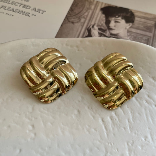 Aretes July.