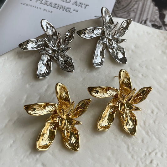 Aretes Julia.