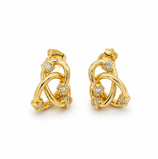 Aretes nudo.