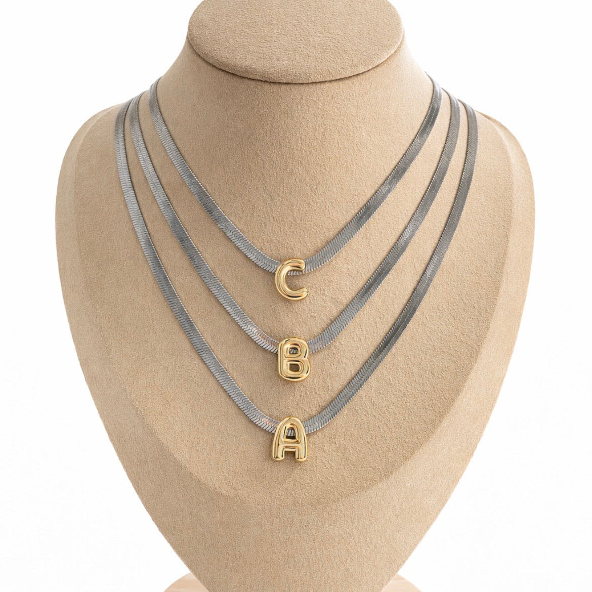 Collar inicial Pau.