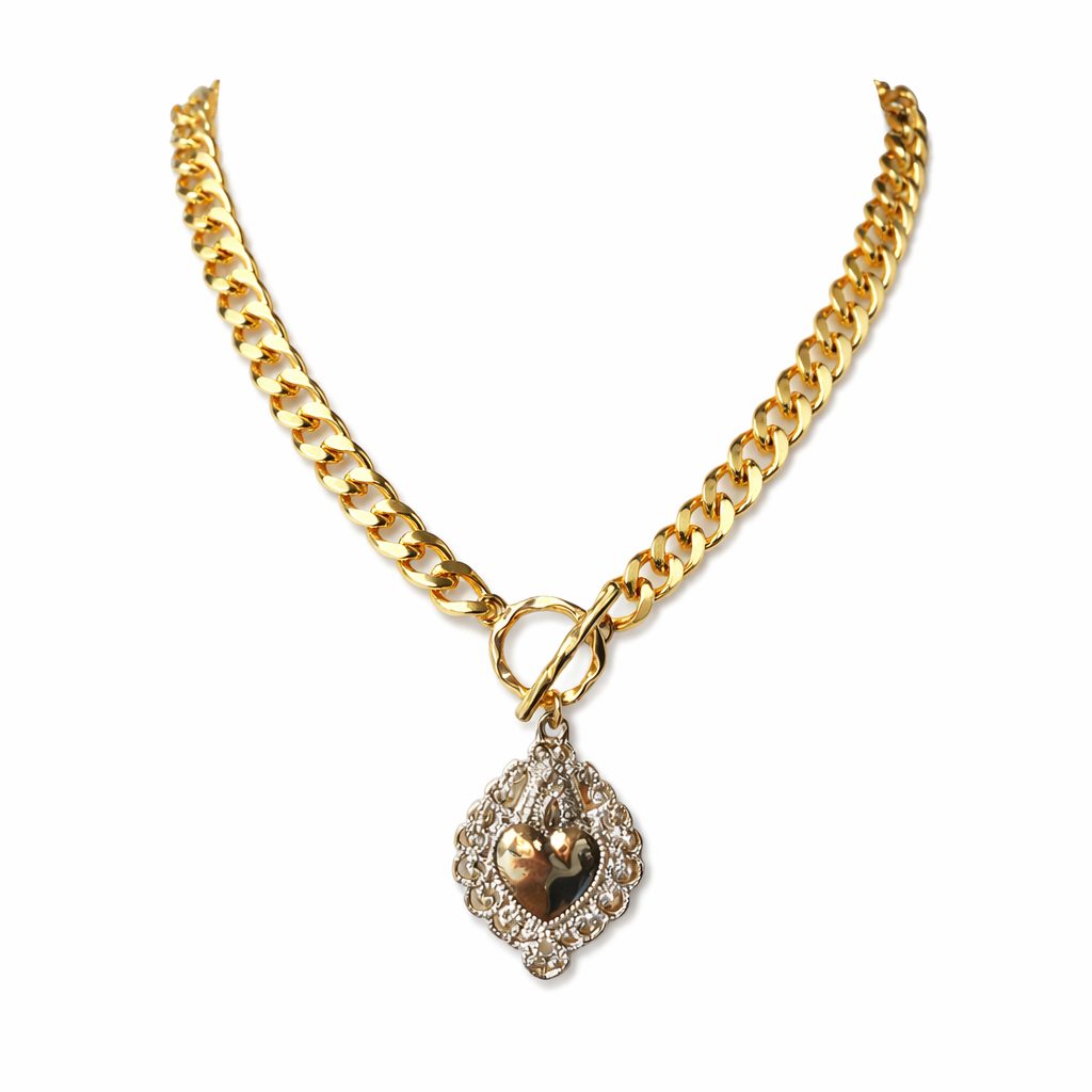 Collar Sagrado corazón.