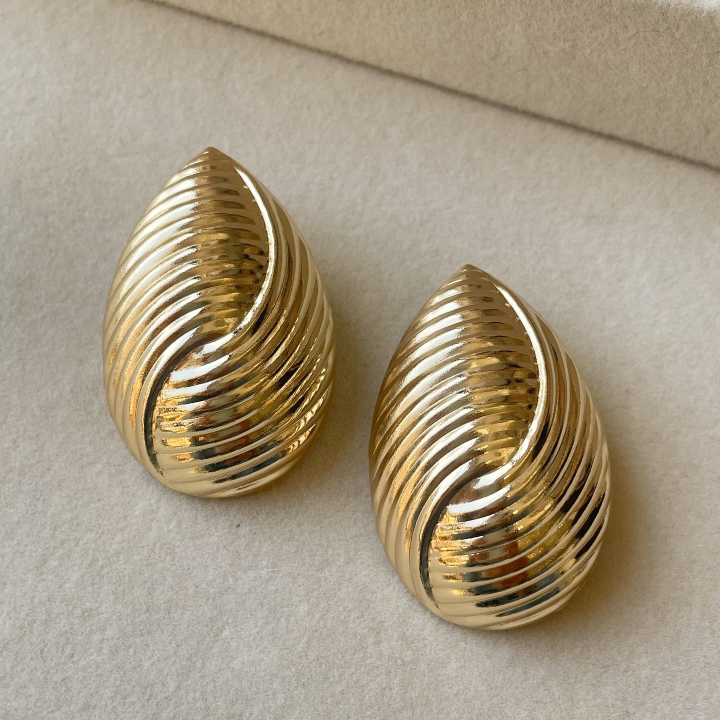 Aretes Leonor.