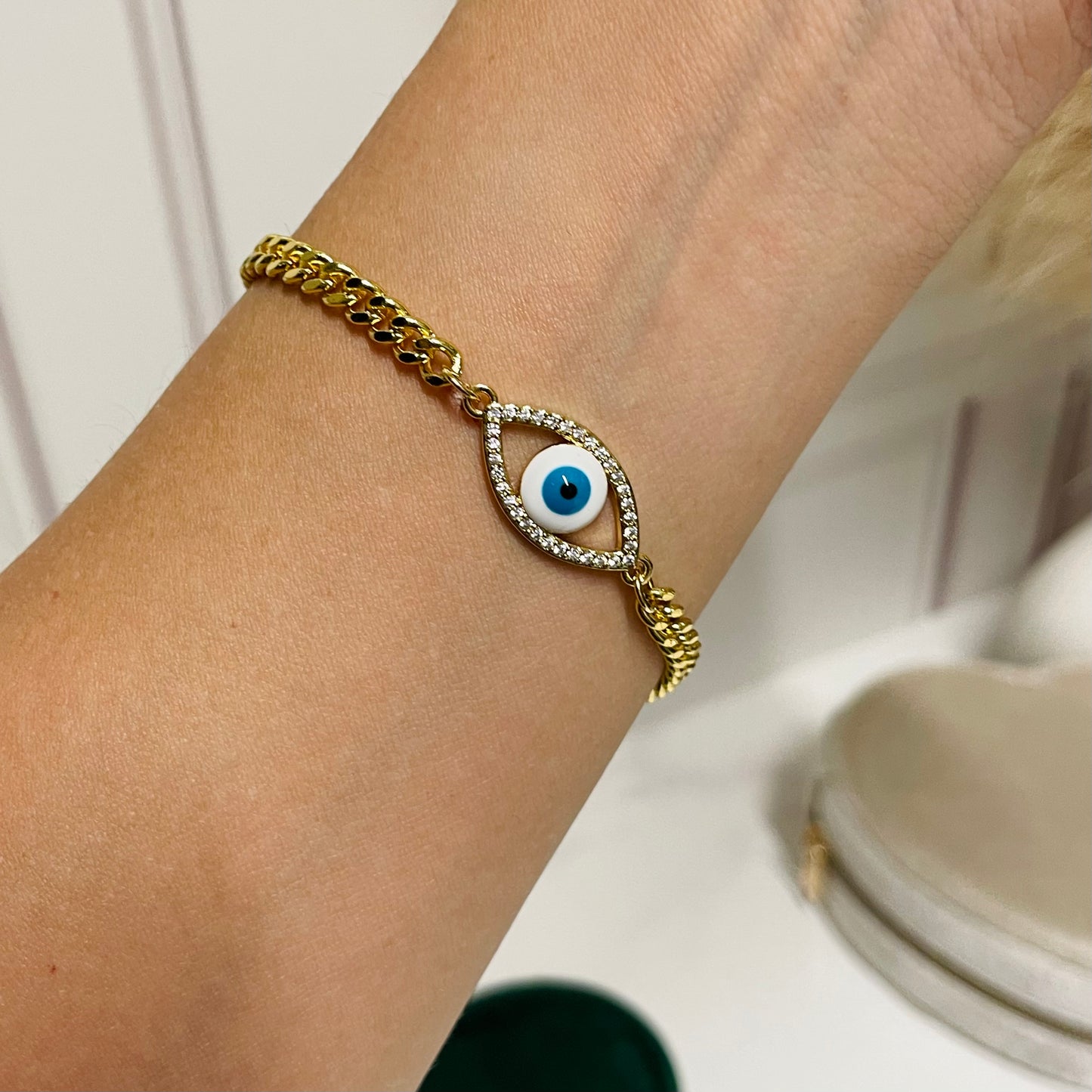 Pulsera ojo.