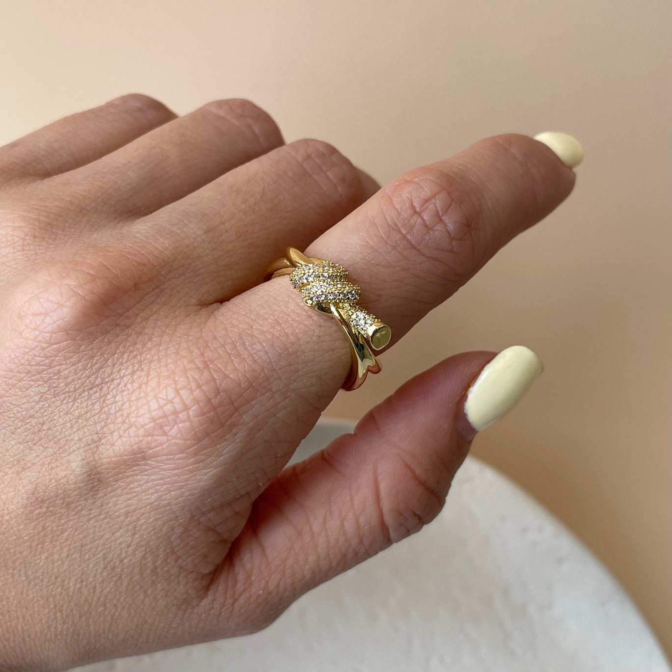 Anillo Nudo.
